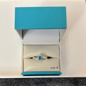 Dazzling Teal and Silver Women's Ring